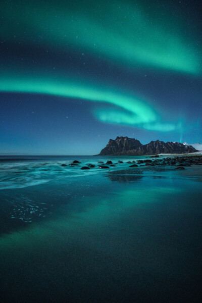 我身边那个老婆出轨后还能挽回吗的朋友，后来怎么样了(情感纠结)